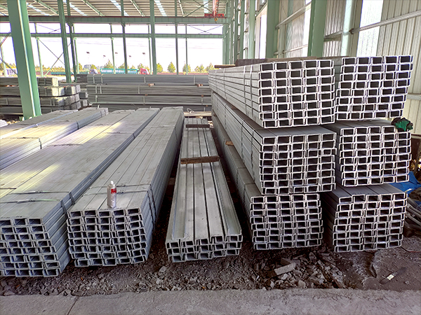 ��ɽ����\���